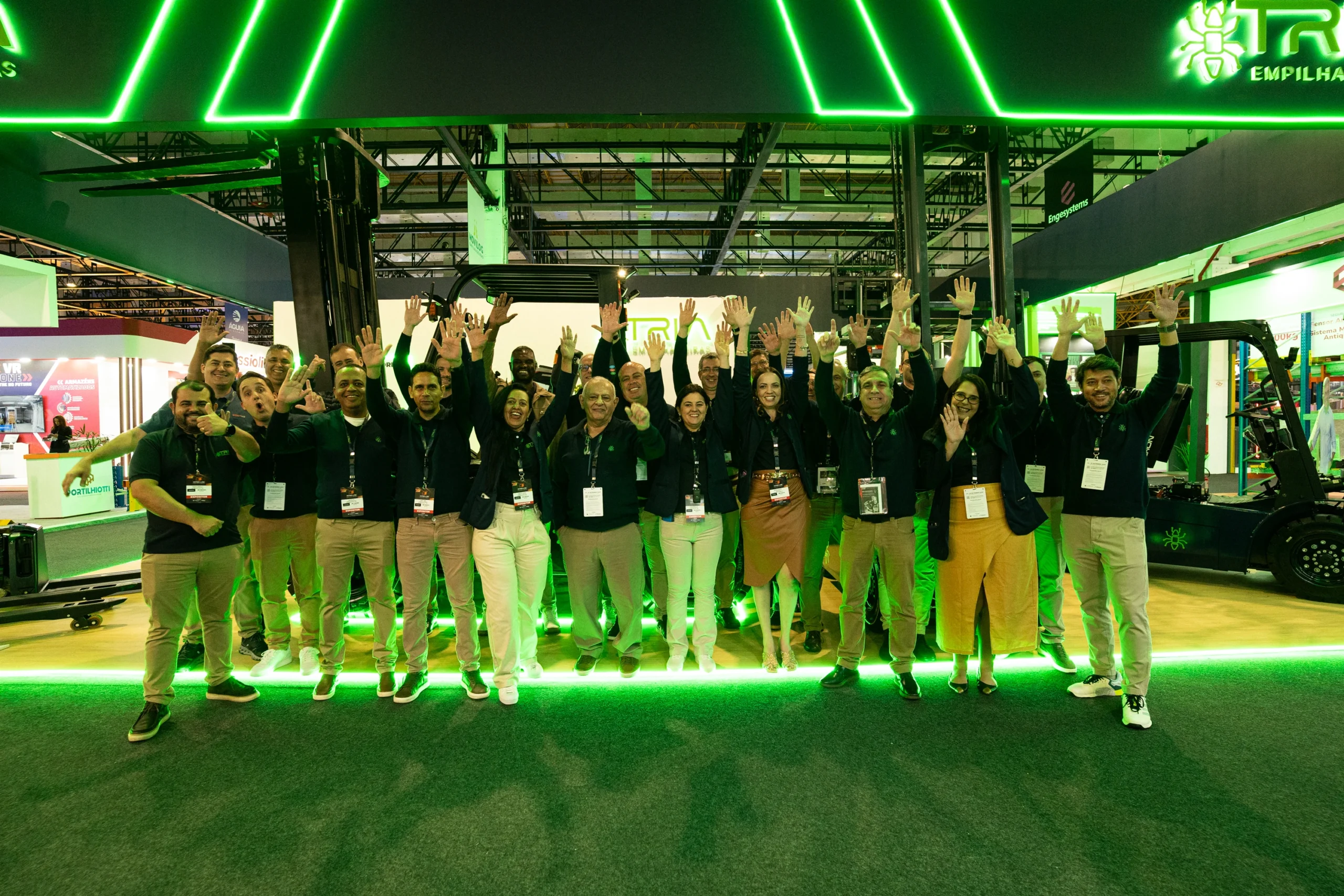 TRIA-ELEVAFILMES-INTRALOG25